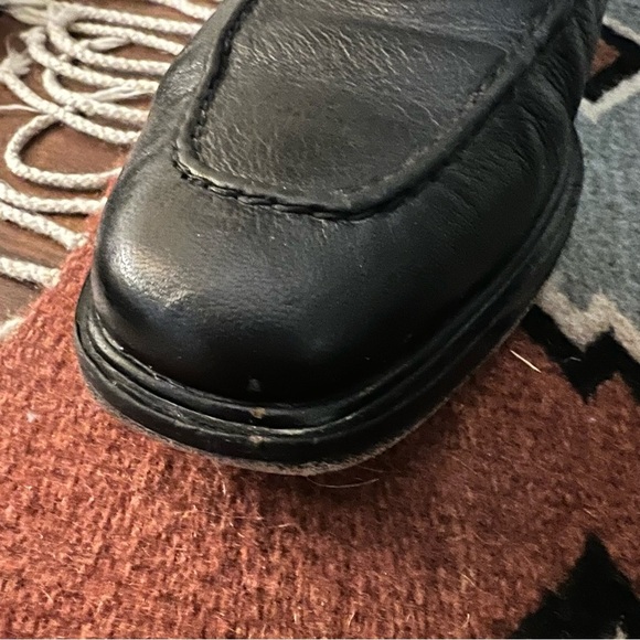 Cole Haan Men's Classic Black Leather Slip-On Loafers, good condition, size 9.5 - Picture 7 of 13